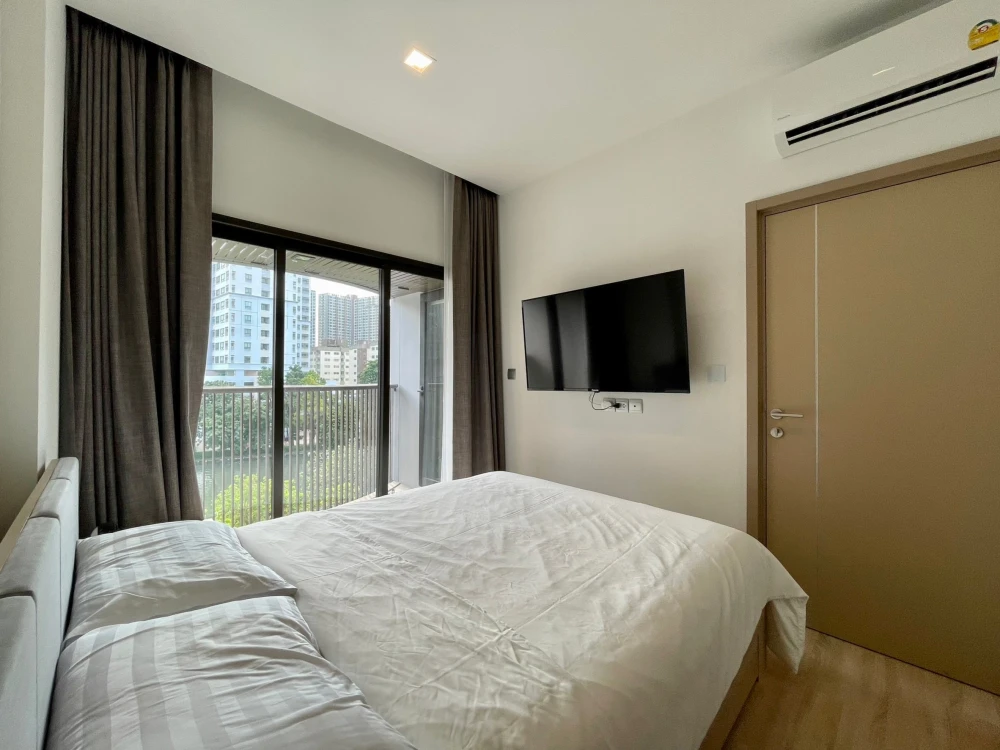ขายและให้เช่าคอนโด วิวสระว่ายน้ำ พร้อมอยู่ บรรยากาศรีสอร์ต ✨ โครงการ KAWA HAUS Onnut 77