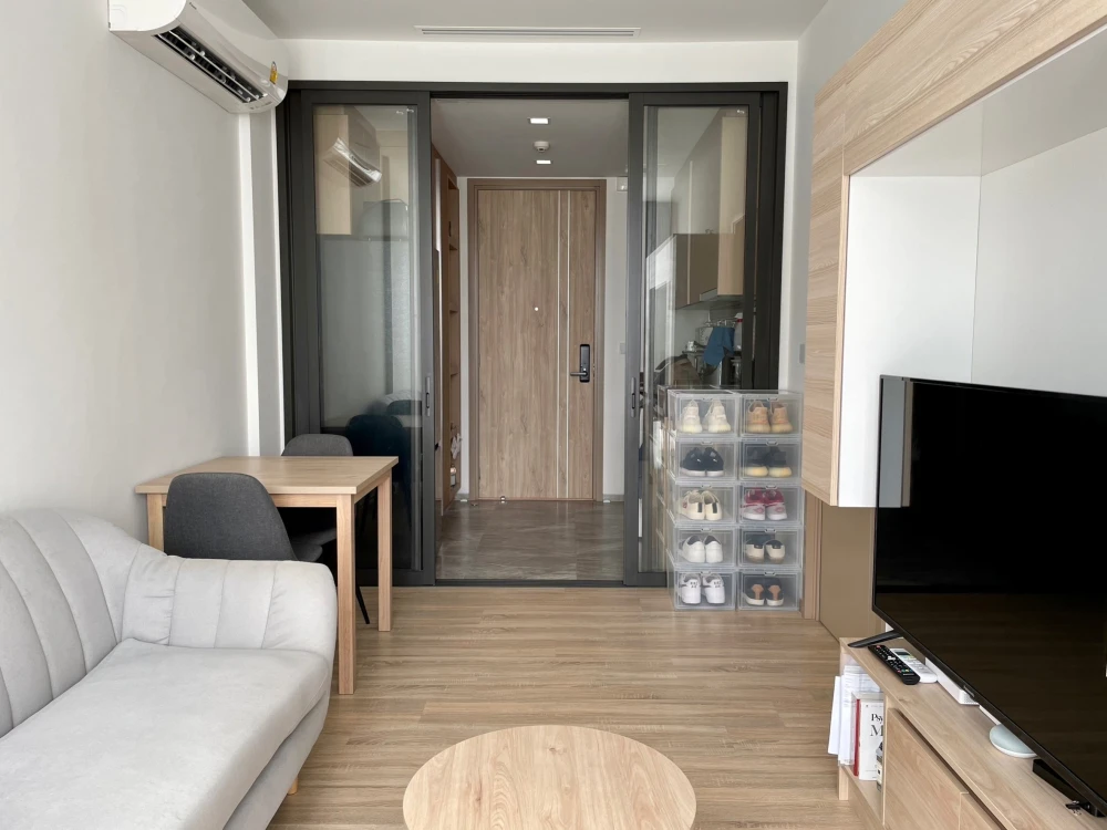 ขายและให้เช่าคอนโด วิวสระว่ายน้ำ พร้อมอยู่ บรรยากาศรีสอร์ต ✨ โครงการ KAWA HAUS Onnut 77