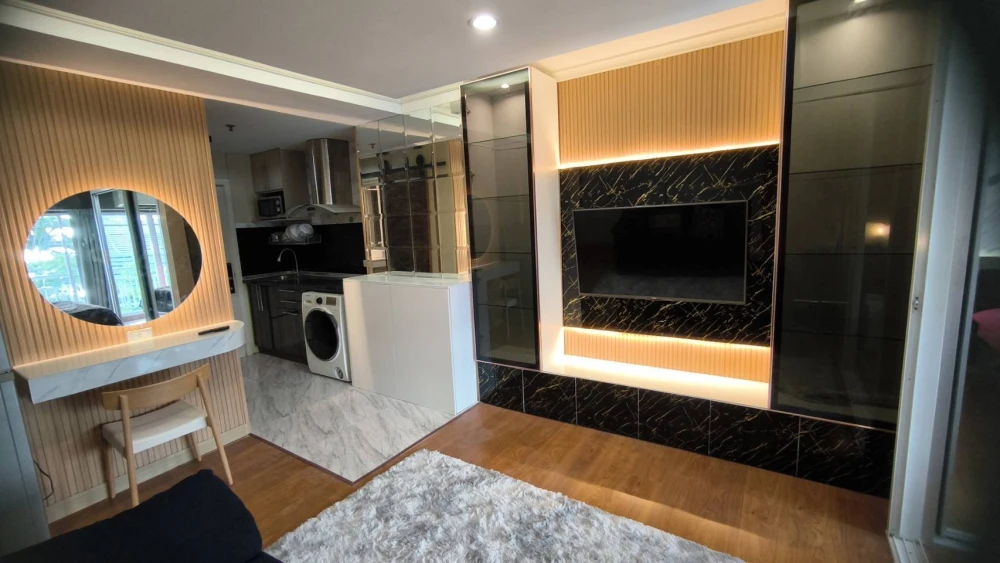 ขาย/ให้เช่า!! คอนโด แกรนด์ พาร์ค วิว อโศก ห้องกว้าง เฟอร์+เครื่องใช้ไฟฟ้า ครบ พร้อมอยู่ รีบจองเลย!!