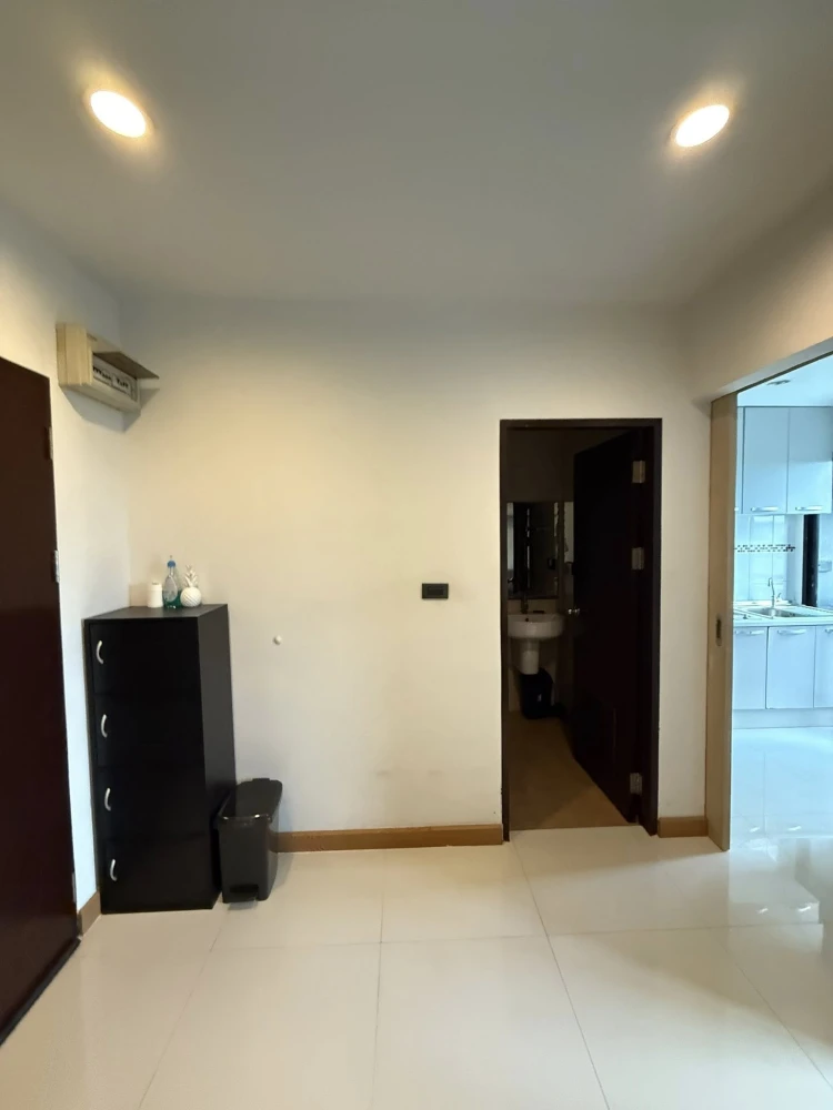 ขาย/ให้เช่า  B-live ติวานนท์ ห้องพร้อมอยู่ เฟอณ์พร้อม จองเลยอย่าพลาด+++