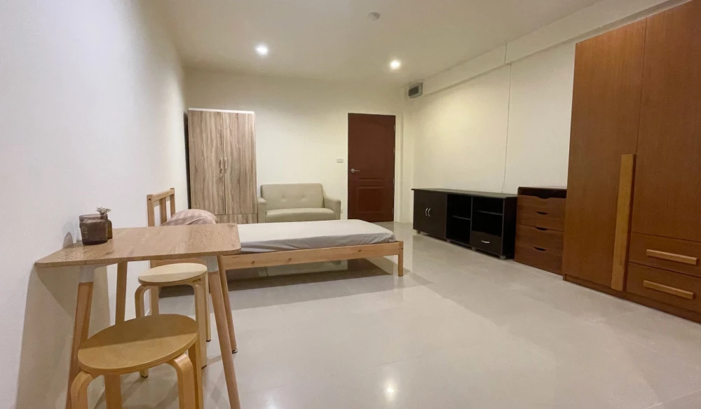 ขาย/ให้เช่า Grand Park Town  ห้องพร้อมอยู่ เฟอร์พร้อม ห้องกว้าง จองเลย++