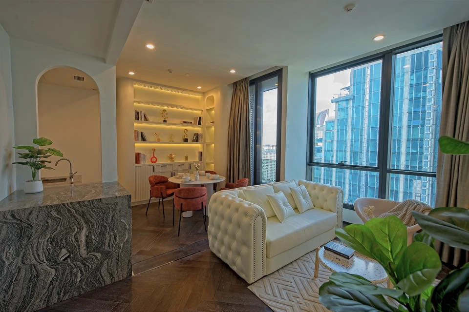 ขาย/ให้เช่า  The ESSE Sukhumvit 36 ห้องพร้อมอยู่ บิ้วอินภายในอย่างดี จองเลยด่วนๆ