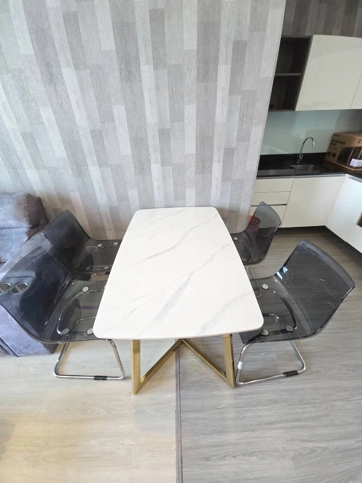 ขาย ควินน์ รัชดา 17 ชั้น 31 ตึกB ทิศเหนือวิวสวยมาก ไม่มีตึกบัง ติดวอลเปเปอร์ทั้งห้อง จองก่อนได้ก่อน