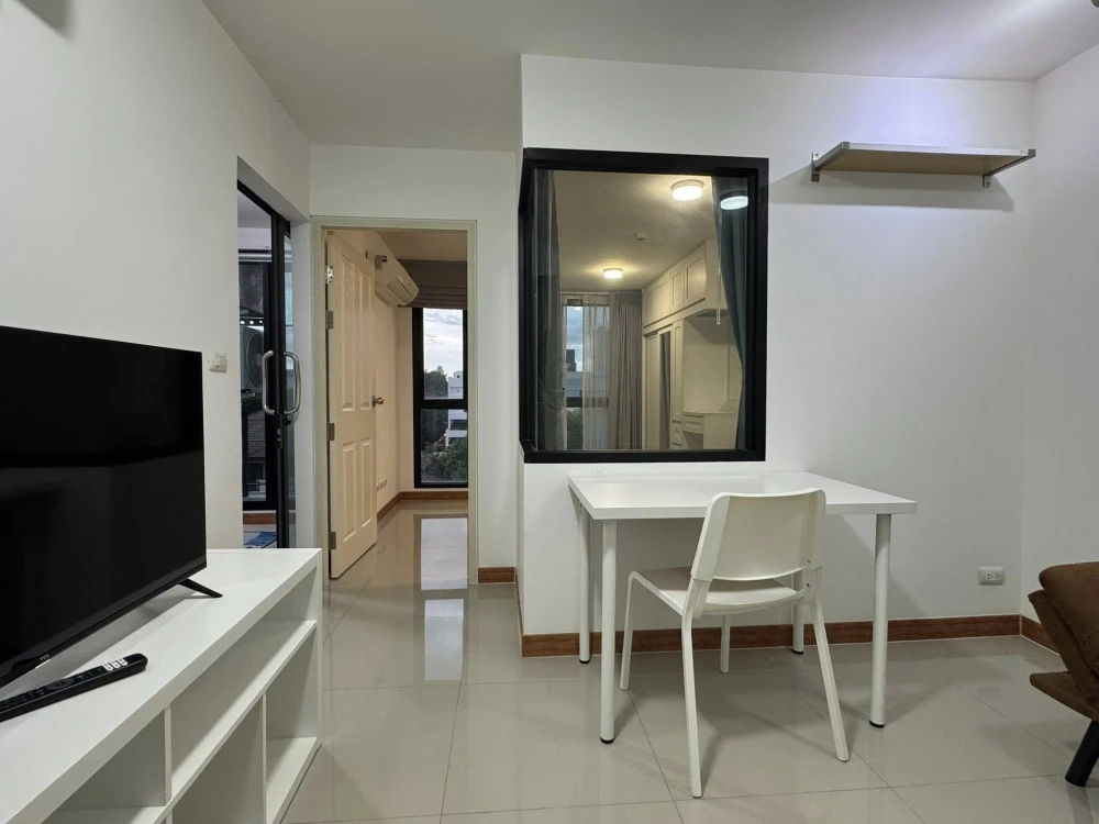 ขาย คอนโดชาร์โตว์ อินทาวน์ สุขุมวิท 62/1 ห้องพร้อมอยู่ เฟอร ์เครื่องใช้ไฟฟ้าครบ ราคาอย่างโดน จองเลย