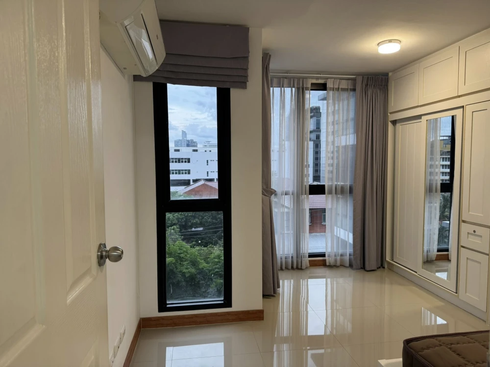 ขาย คอนโดชาร์โตว์ อินทาวน์ สุขุมวิท 62/1 ห้องพร้อมอยู่ เฟอร ์เครื่องใช้ไฟฟ้าครบ ราคาอย่างโดน จองเลย