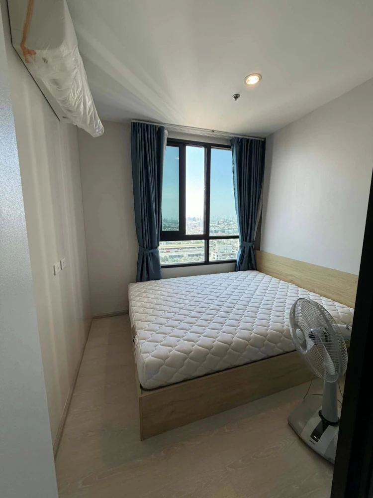 Condo for sale: New Noble Srinakarin Lasan. Nice unit, fully furnished, high floor, good ventilation. Book now!