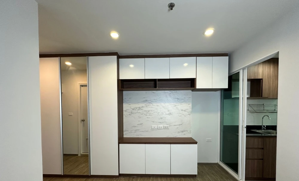 ขาย  คอนโด รีเจ้นท์โฮม บางซ่อน เฟส 28 ห้องชั้นสูง ห้องโล่งโปร่งสบาย จองเลยก่อนพลาด++