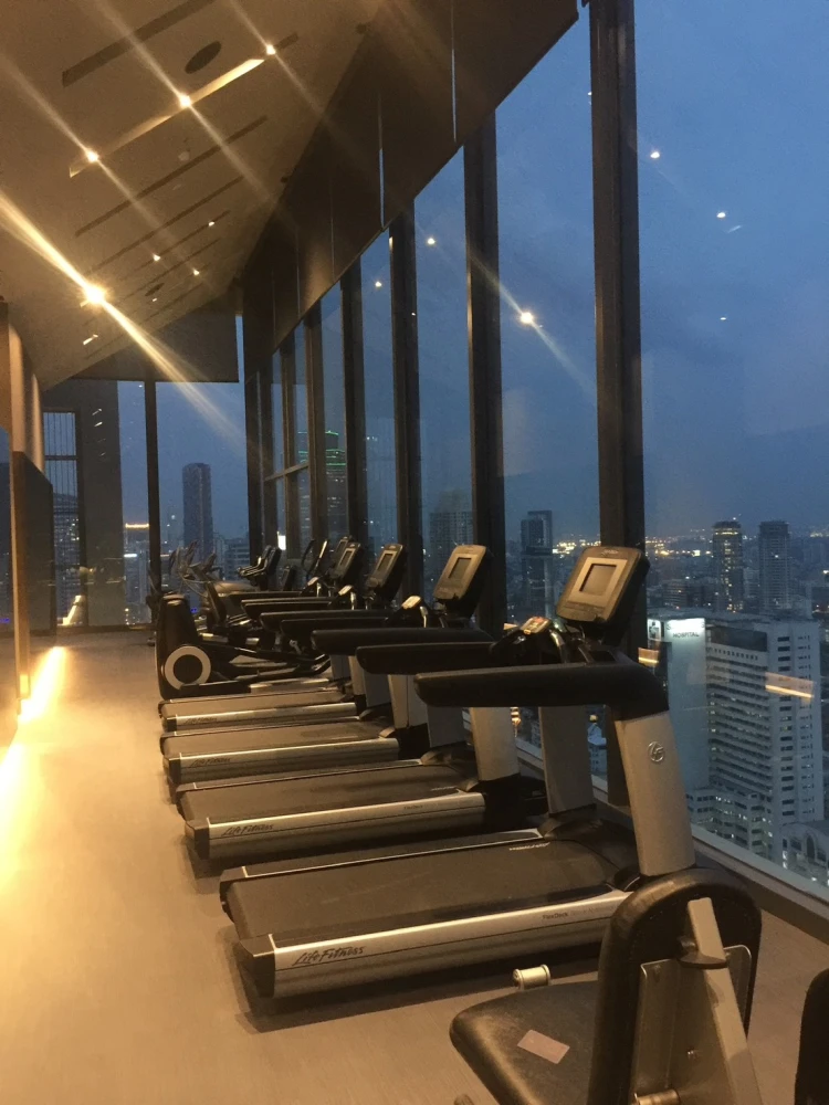 ขาย คอนโด เดอะ ดิโพลแมท สาทร สวยหรูอยู่สบาย ซื้อเลย!!