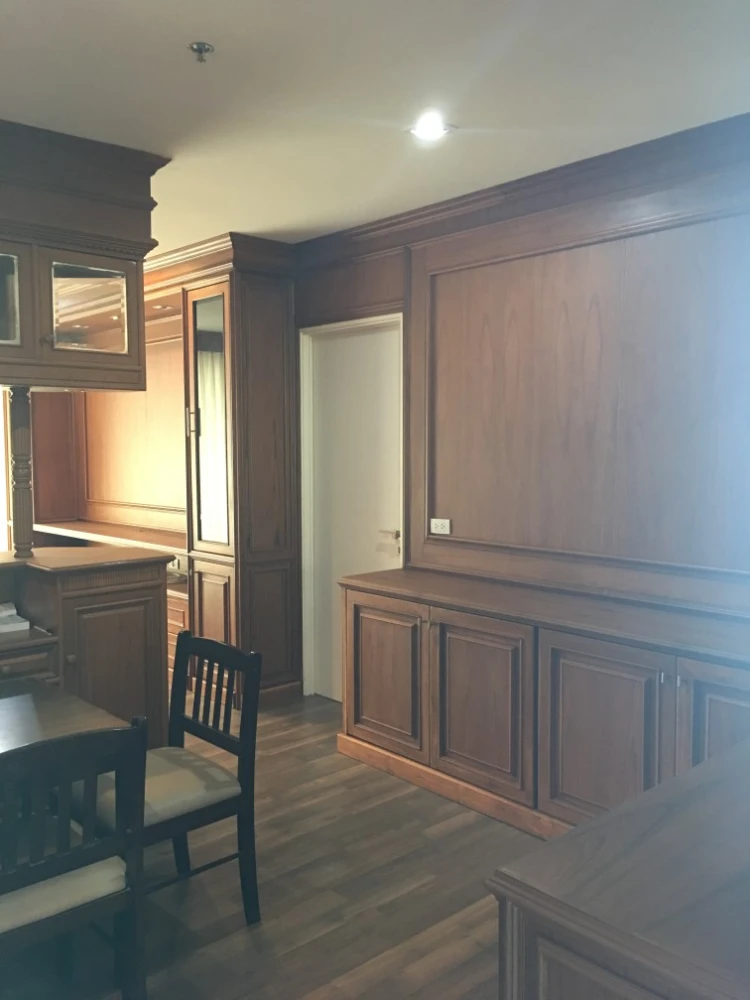 ขาย คอนโด เดอะ รูม สาทร-ตากสิน ห้องกว้างมาก ทำเลดี พร้อมเข้าอยู่ อย่ารอช้า!