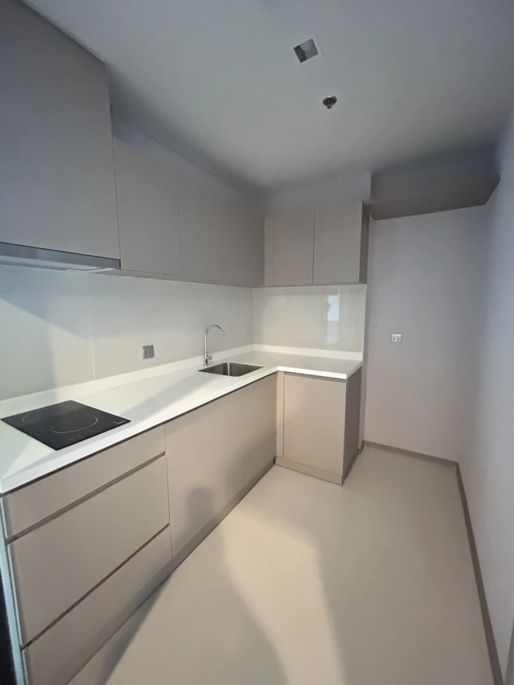 ขาย คอนโด ไลฟ์ ลาดพร้าว ชั้น​ 23 ตกแต่งครบด้วยวัสดุอย่างดี,built in ตู้เสื้อผ้า,เตียง พร้อมเข้าอยู่