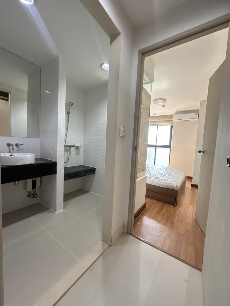 ขาย คอนโด ไอดีโอ ลาดพร้าว 5 ทำเลดีราคาโดนใจ ซื้อเลย!!