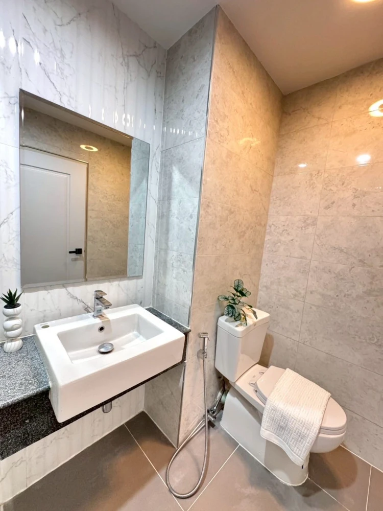 ขาย คอนโด A Space Sukhumvit 77  ห้องพร้อมอยู่ เฟอร์พร้อม รีบจองก่อนห้องหมด+++