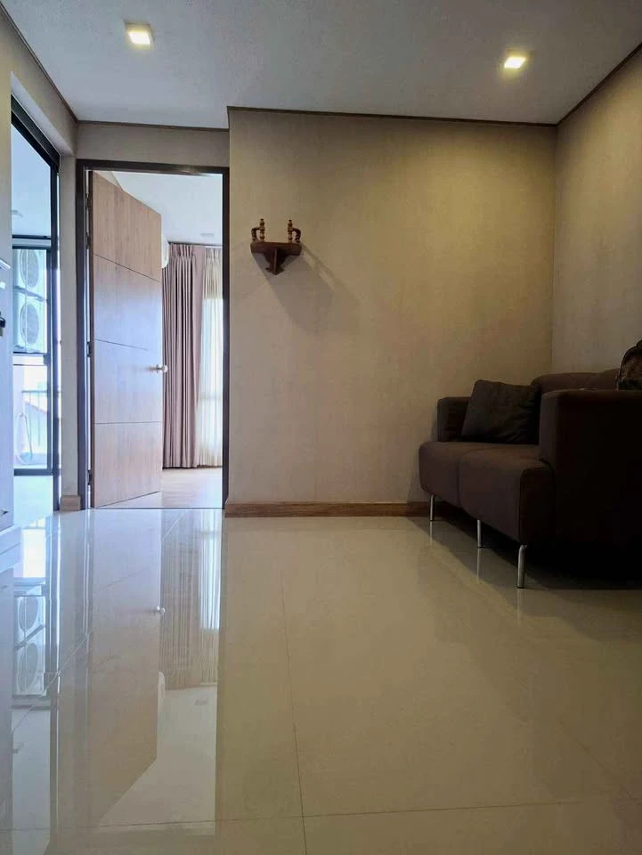 ขาย คอนโด  Rizzo Condo บางกร่าง  ห้องกว้างอยู่สบาย ชั้นไม่สูง รีบจองเลย+++