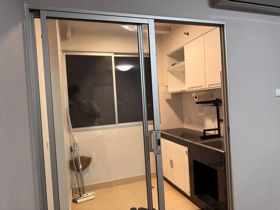 ขาย ซิตี้ โฮม สี่แยกท่าพระ ตกแต่งเฟอร์นิเจอร์ครบชุด และเครื่องใช้ไฟฟ้าพร้อมใช้งาน น่าจองสุดๆเลย