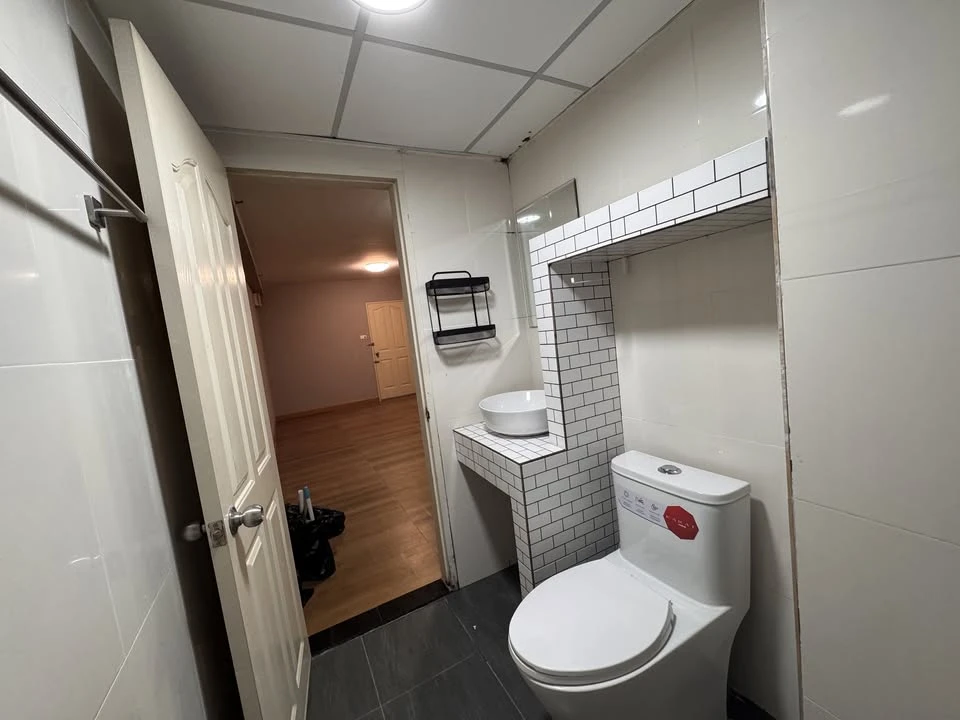 ขาย ซิตี้ โฮม สี่แยกท่าพระ ตกแต่งเฟอร์นิเจอร์ครบชุด และเครื่องใช้ไฟฟ้าพร้อมใช้งาน น่าจองสุดๆเลย