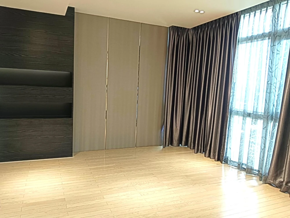 ขาย ณุศาศิริ แกรนด์ คอนโด ห้องกว้างขวาง พร้อมอยู่ เฟอร์พร้อม ชั้นสูง