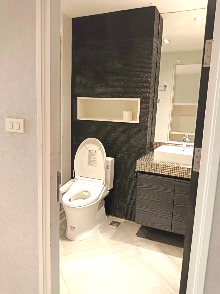 ขาย ณุศาศิริ แกรนด์ คอนโด ห้องกว้างขวาง พร้อมอยู่ เฟอร์พร้อม ชั้นสูง