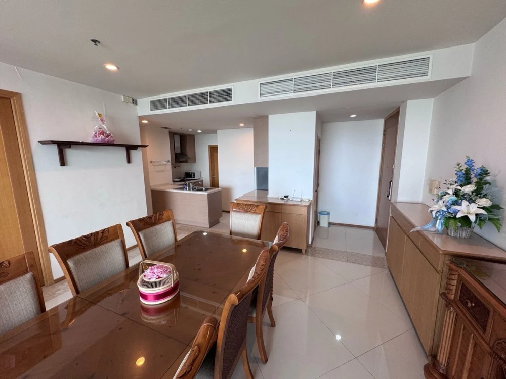 ขาย ดิ เอ็มไพร์ เพลส สาทร 2 ห้องนอน แต่งครบ น่าอยู่ สนใจรีบจอง ด่วนๆ อย่ารอช้า