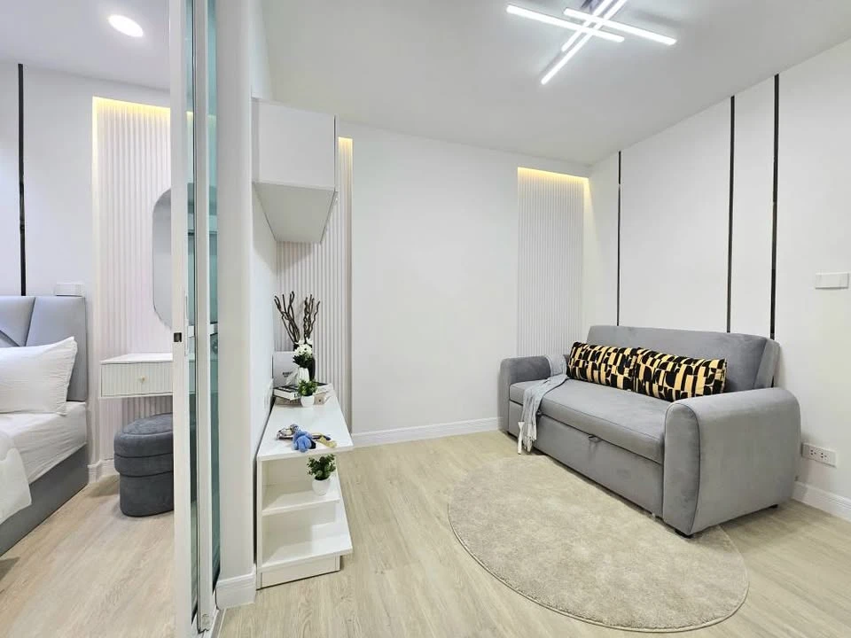 ขาย ดีคอนโด รามคำแหง ตกแต่งสวย เฟอร์นิเจอร์ครบ มาแต่ตัวเข้าอยู่ได้เลย