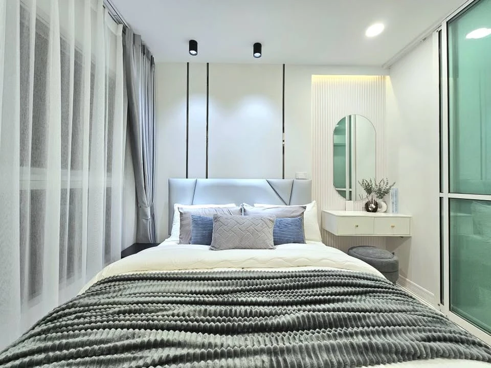 ขาย ดีคอนโด รามคำแหง ตกแต่งสวย เฟอร์นิเจอร์ครบ มาแต่ตัวเข้าอยู่ได้เลย