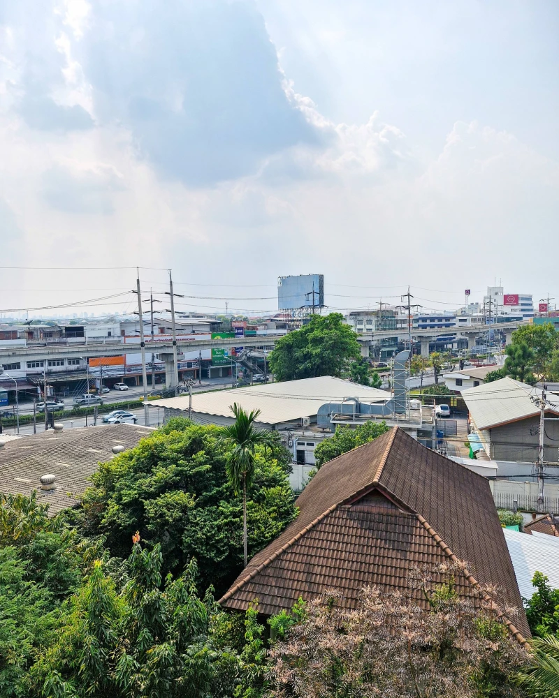 ขาย ดี คอนโด รามอินทรา คอนโดสวยหรูเหมือนอยู่โรงแรม วิวโล่ง มีฉากกั้นห้องนอน กับ ห้องนั่งเล่น สนใจจองเลย