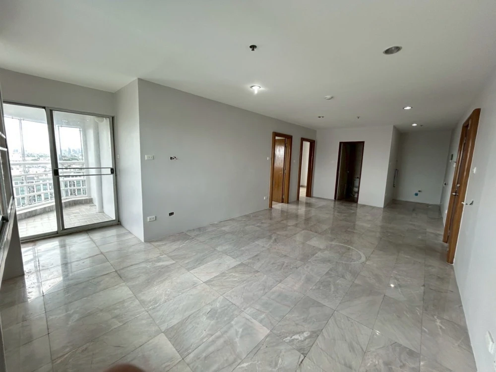 ขาย ป.ธนา ทาวเวอร์ ห้องกว้างขวาง สะอาด โปร่งโล่ง มีระเบียง วิวสวย ห้องมุม พร้อมเข้าอยู่