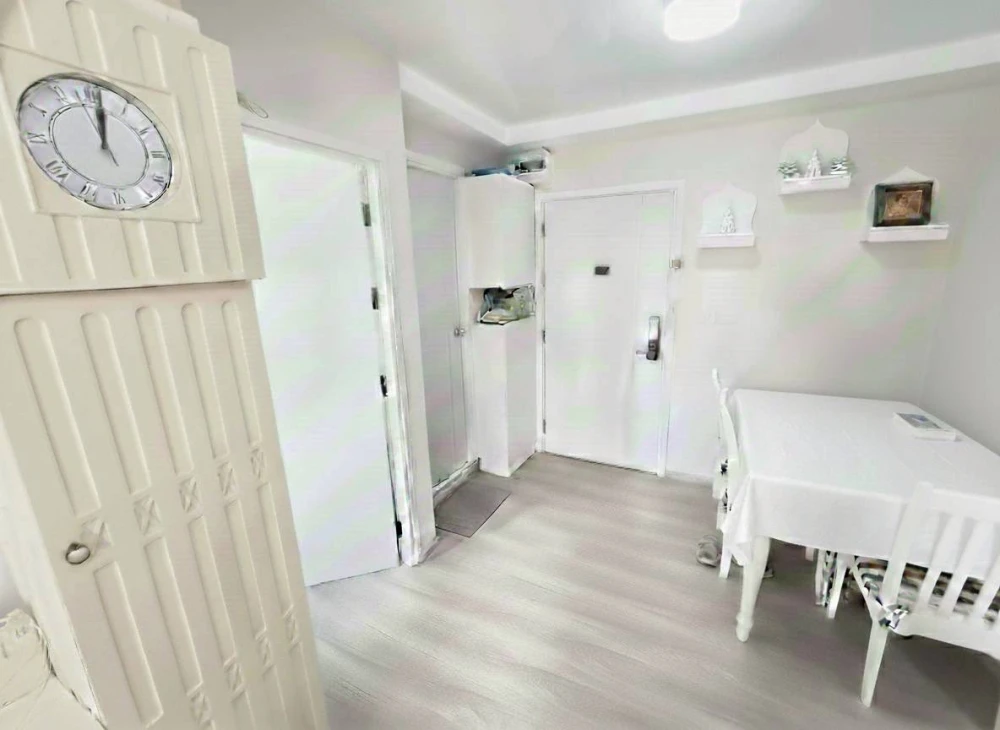 ขาย พลัมคอนโด รามคำแหง 60 ห้องไทป์ใหญ่ ไม่วุ่นวาย วิวสระว่ายน้ำ บิ๊วอินสีโทนขาวครีมสวยมาก พลาดแล้วจะเสียใจ