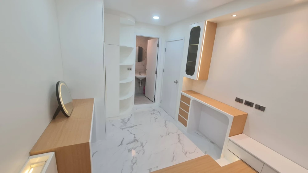 ขาย พลัมคอนโด แจ้งวัฒนะ สเตชั่น ห้องน่าอยู่ ชั้น 2 ไม่สูง บิ้วอินภายในอย่าง จองเลย