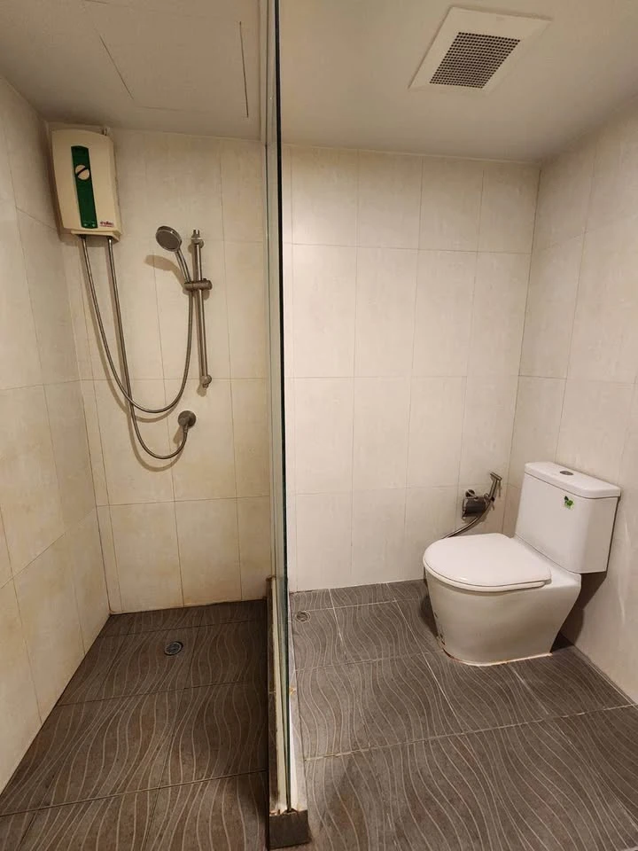 ขาย ฟลอร่า วิลล์ ห้องกว้างสุดๆ ให้ความรู้สึกเหมือนอยู่บ้าน Build In Furniture ไม้ทั้งหลัง วิวโล่ง ไม่มีตึกบัง จองเลย