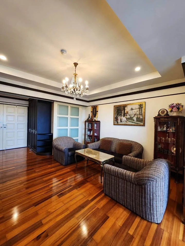 ขาย ฟลอร่า วิลล์ ห้องกว้างสุดๆ ให้ความรู้สึกเหมือนอยู่บ้าน Build In Furniture ไม้ทั้งหลัง วิวโล่ง ไม่มีตึกบัง จองเลย