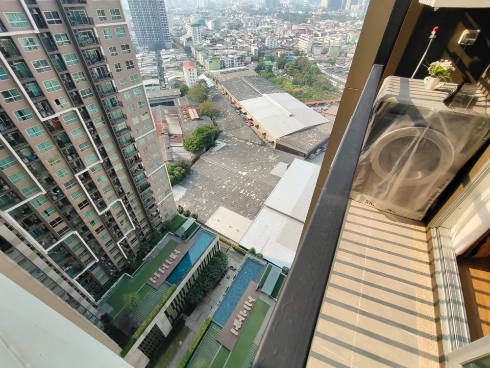 ขาย ฟิวส์ จันทน์-สาทร ห้องอยู่ชั้นสูงมากๆ กั้นห้องเป็นสัดส่วนอย่างดี จองเลยอย่ารอช้า