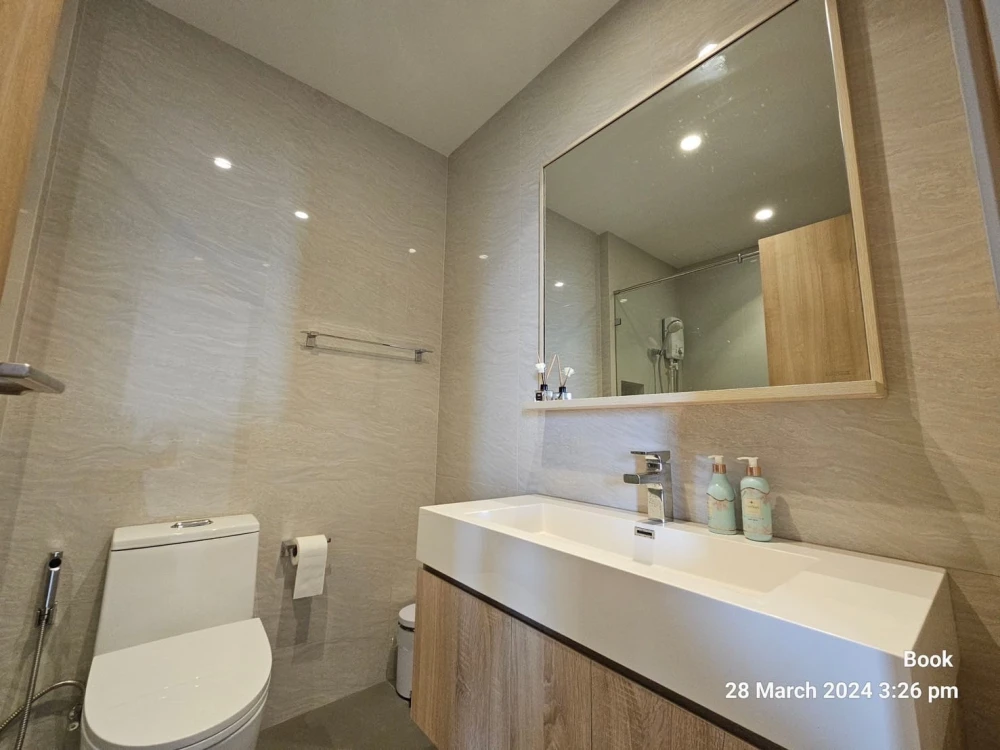 ขาย มารุ ลาดพร้าว 15 แปลนห้องพิเศษไม่ติดห้องใคร แต่งบิวท์อินแบบเรียบง่าย ใช้โทนสีธรรมชาติ​ น่าจองมาก