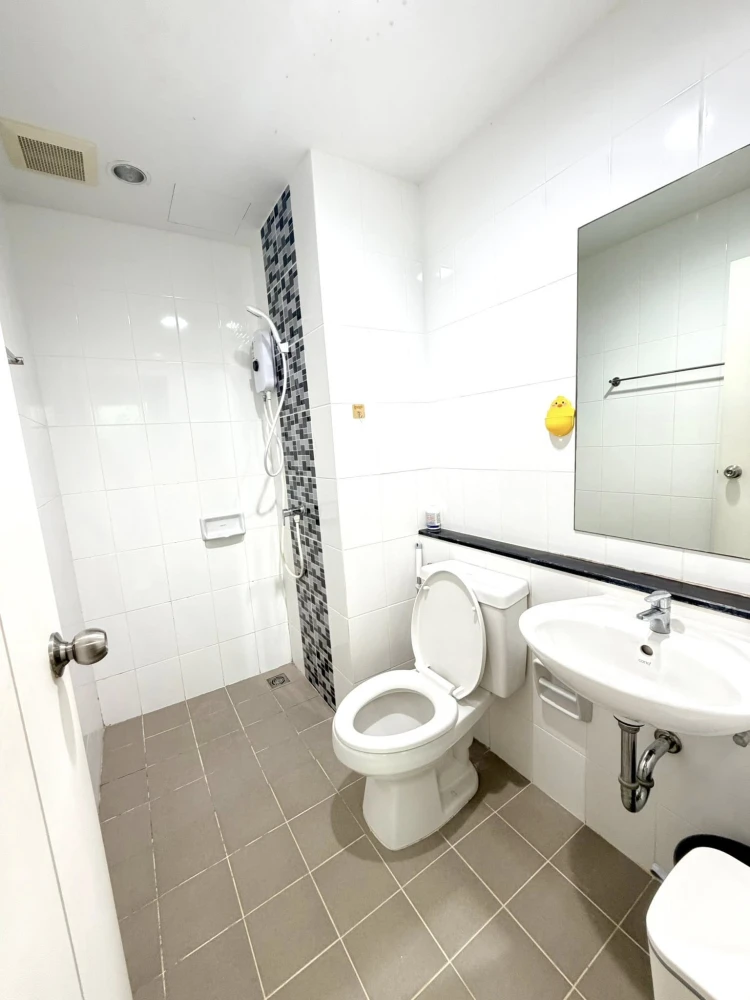 ขาย ยูนิโอ จรัญฯ 3 เหมาะกับคนที่ต้องการที่อยู่แบบเงียบสงบ ส่วนตัว !! เฟอร์นิเจอร์ ให้หมดเลย ตามในรูป