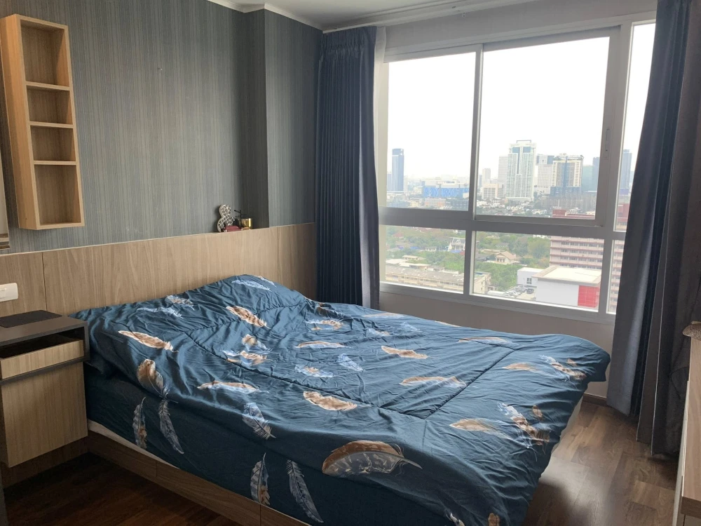 ขาย ยู ดีไลท์ รัชวิภา ห้องอยู่ชั้นสูงมาก ติดวอลเปเปอร์ทั้งห้อง เฟอร์นิเจอร์ครบ พร้อมอยู่ได้เลย