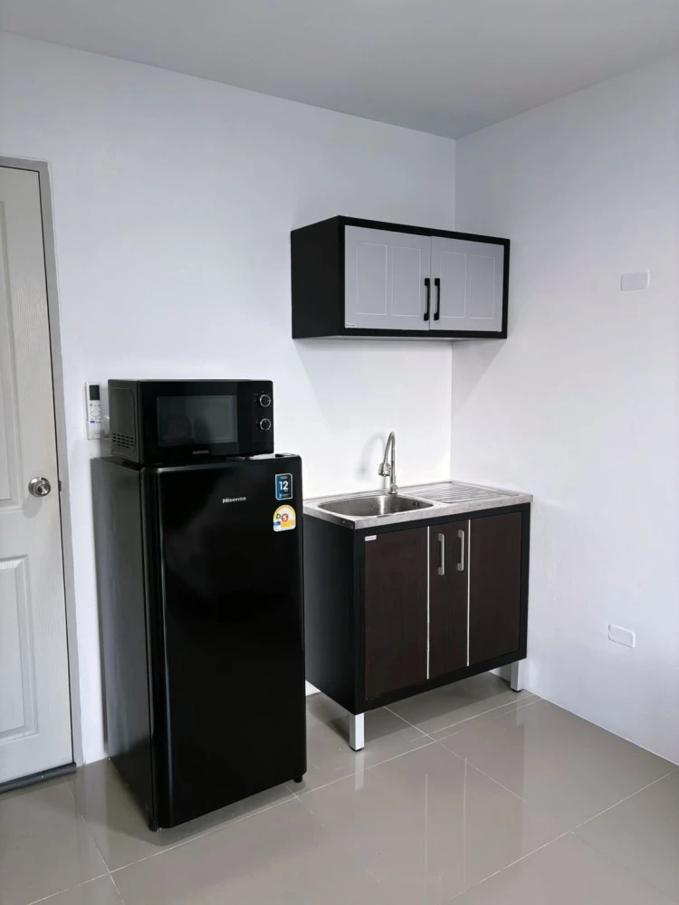 ขาย รอยัล ฮิลล์ รีสอร์ท บ่อวิน ห้องสวย ทำเลดี ใกล้แหล่งช้อปปิ้ง เฟอร์นิเจอร์ครบ มาแต่ตัวเข้าอยู่ได้เลย
