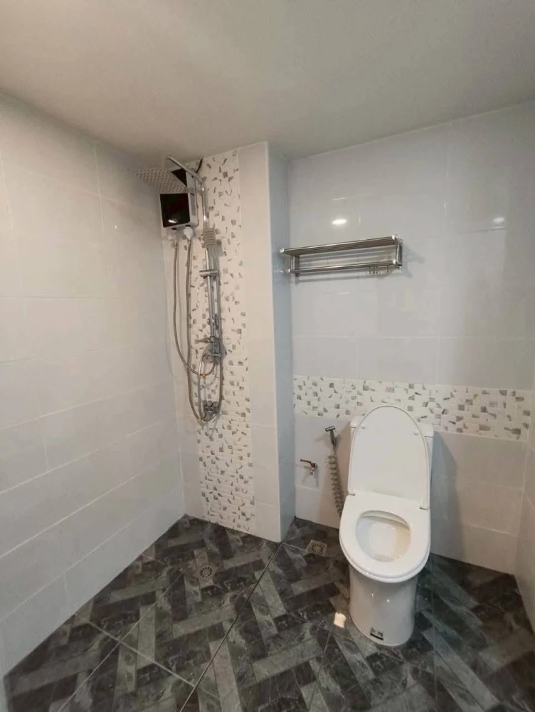 ขาย รัชดา เพรสทีจ ลาดพร้าว 48 ตึก C ชั้น 6 ตำแหน่งดี ไม่อึดอัด ตกแต่งสวยน่าอยู่สุดๆ