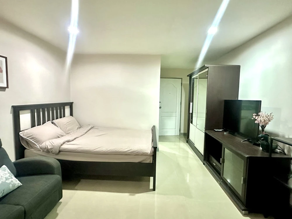 ขาย รีเจ้นท์โฮม 4 สุขุมวิท 85 ชั้นที่4 ห้องสตูดิโอ คอนโด เดินทางไปไหนมาไหนสะดวก ใกล้รถไฟฟ้า หาของกินง่าย ต้องจอง