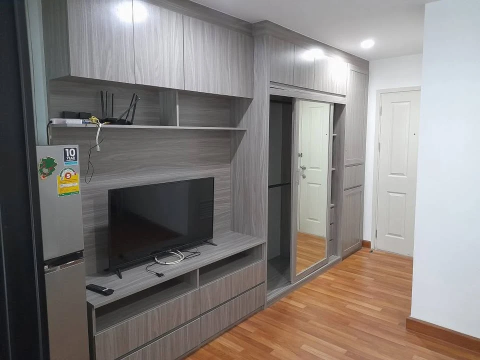 ขาย รีเจ้นท์ โฮม บางซ่อน ตึก B ชั้น 16 เฟอร์นิเจอร์อย่างดีทั้งห้อง กั้นห้องนอนเป็นสัดส่วน สนใจจองเลย