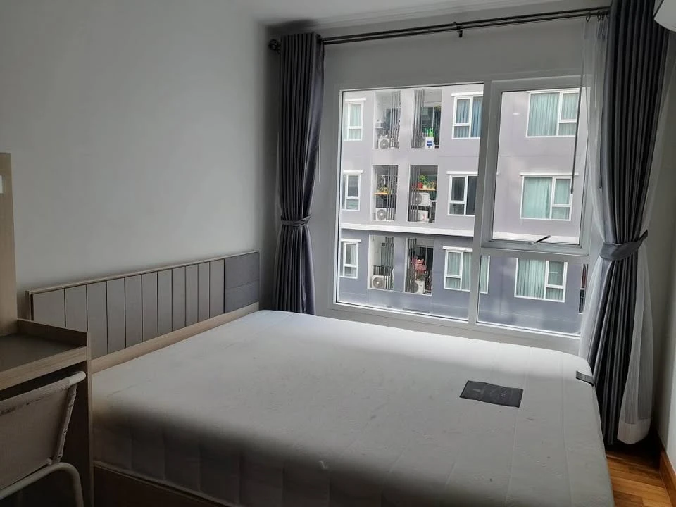 ขาย รีเจ้นท์ โฮม บางซ่อน ตึก B ชั้น 16 เฟอร์นิเจอร์อย่างดีทั้งห้อง กั้นห้องนอนเป็นสัดส่วน สนใจจองเลย