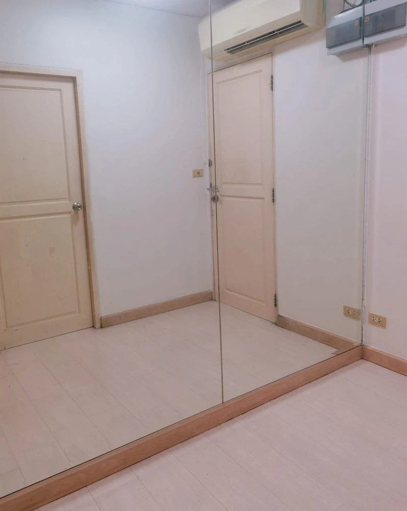 ขาย ลาซาล พาร์ค เฟ​อร์ห้องนอนใหญ่บิ้วอินสุดปัง ระเบียงติดสวนวิวสระว่ายน้ำ เหมือนอยู่บ้าน​ ห้ามพลาด