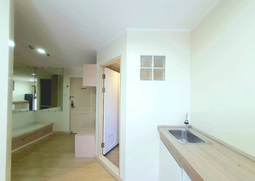 ขาย ลุมพินีคอนโดทาวน์ รามอินทรา-นวมินทร์  ห้องพร้อมอยู่ เฟอร์ + เครื่องใช้ไฟฟ้าพร้อม จองเลย ห้ามพลาด +++