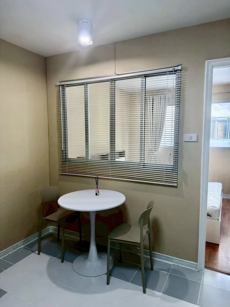 ขาย ลุมพินีเซ็นเตอร์ นวมินทร์ ตกแต่งสไตล์โมเดิร์น ลมดี วิวสวย  เฟอร์นิเจอร์และเครื่องอำนวยความสะดวก (ครบชุด!)