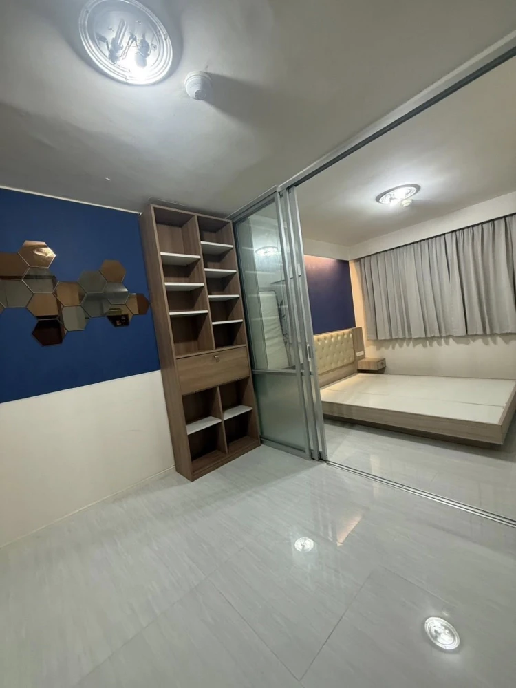 ขาย ลุมพินี คอนโดทาวน์ ชลบุรี - สุขุมวิท 1 ห้องนอน 1 ห้องน้ำ ตกแต่งคุมโทน ทำเลดี จองเลย