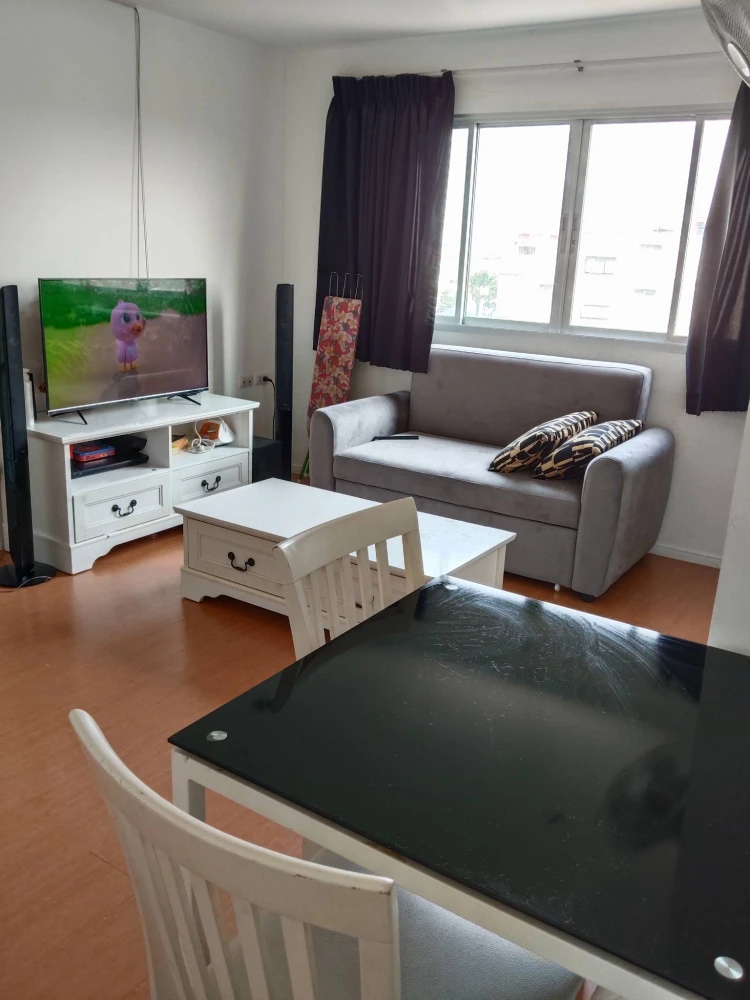 ขาย ลุมพินี คอนโดทาวน์ นิด้า-เสรีไทย  ขนาดห้อง 45 ตร.ม. ชั้น 5 ตึก A1 มี 2 ระเบียง แบบนี้ต้องจอง