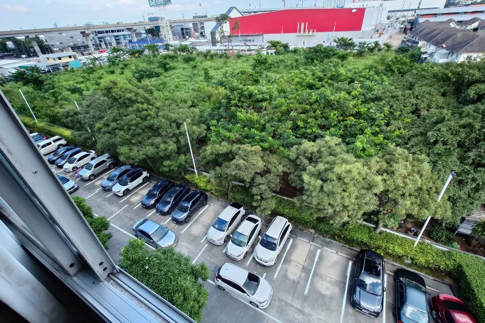 ขาย ลุมพินี คอนโดทาวน์ รัตนาธิเบศร์ ห้องพร้อมเฟอร์ ห้องมุม ไม่ติดใคร จองเลยดีแบบนี้ไม่จองคือพลาด!!!