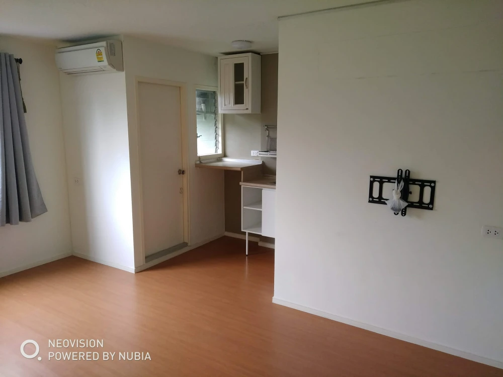 ขาย ลุมพินี คอนโดทาวน์ ร่มเกล้า-สุวรรณภูมิ ชั้น 2 ห้องแต่งครบ น่าอยู่ จองเลย อย่ารอช้า