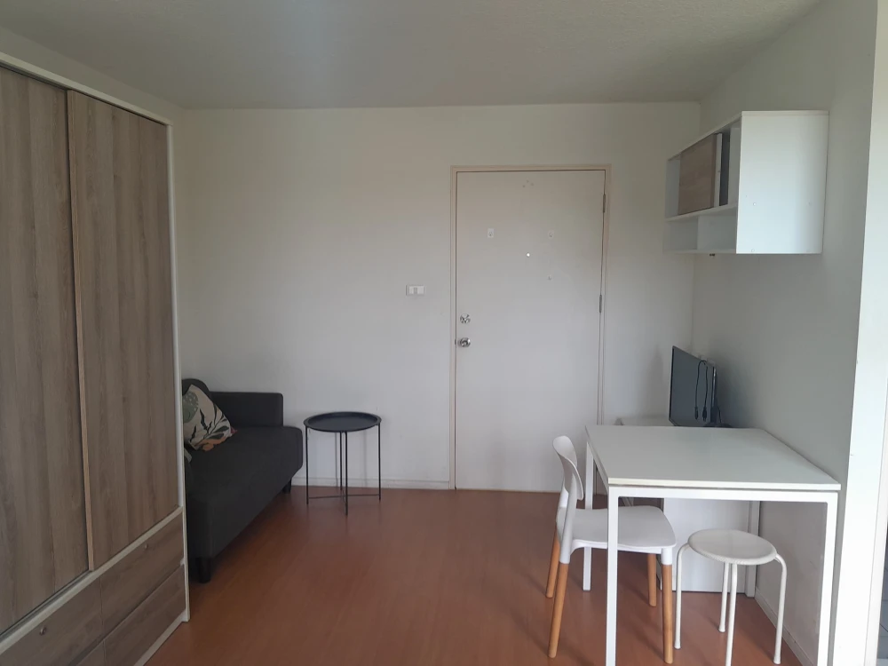 ขาย ลุมพินี คอนโดทาวน์ ร่มเกล้า-สุวรรณภูมิ ห้องน่าอยู่ เฟอร์พร้อม + เครื่องใช้ไฟฟ้าครบ จองเลยก่อนพลาด!!!