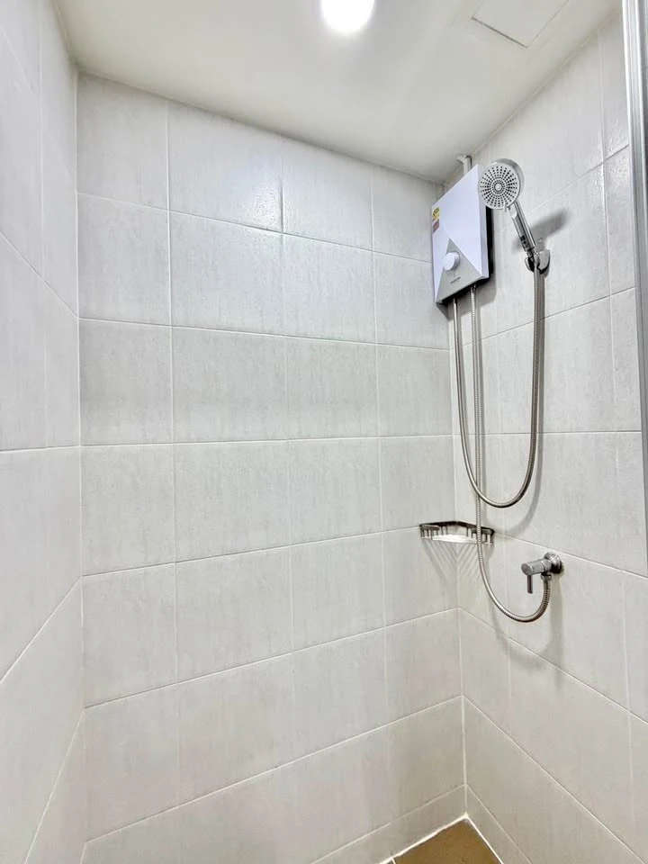 ขาย ลุมพินี วิลล์ นาเกลือ - วงศ์อมาตย์ วิวทะเลและเมือง พร้อมเฟอร์นิเจอร์แน่นๆ สนใจจองเลย