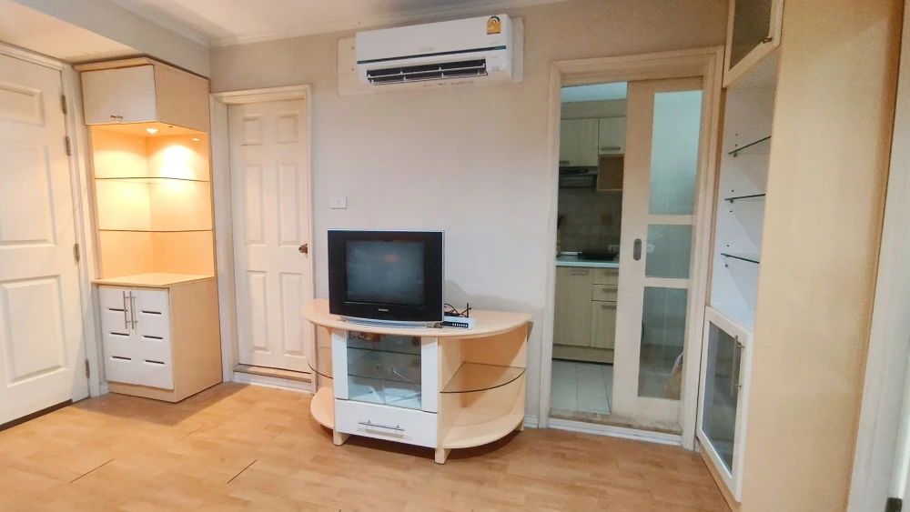 ขาย ลุมพินี วิลล์ พหล-สุทธิสาร เฟอร์นิเจอร์ built-in อ่างอาบน้ำ เครื่องใช้ไฟฟ้า พร้อมเข้าอยู่ได้ทันที