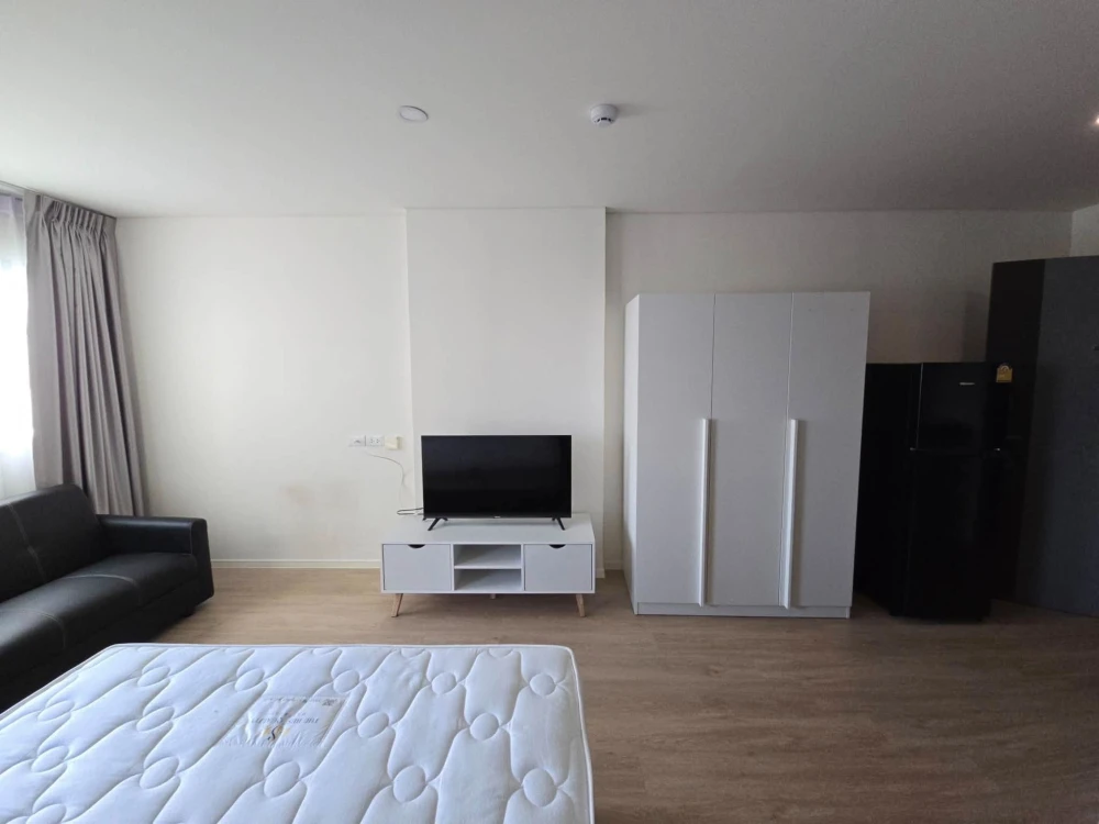 ขาย ลุมพินี วิลล์ แจ้งวัฒนะ 10 ห้องสตูดิโอ เฟอร์นิเจอร์และเครื่องใช้ไฟฟ้าครบครัน หิ้วกระเป๋าเข้าอยู่ได้เลยจ้า